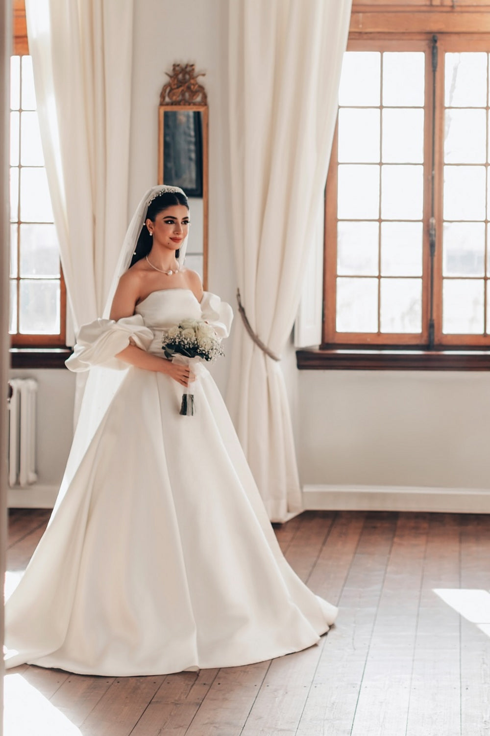 Romantic White A-Line Strapless Sleeveless Sweep Train Simple Satin Wedding Dresses
