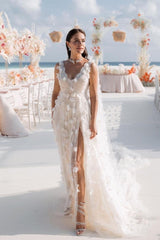 Romantic White V-Neck Lace A-Line Spaghetti Strap Sequined Sleeveless Watteau Train Long Tulle Wedding Dresses With Slit