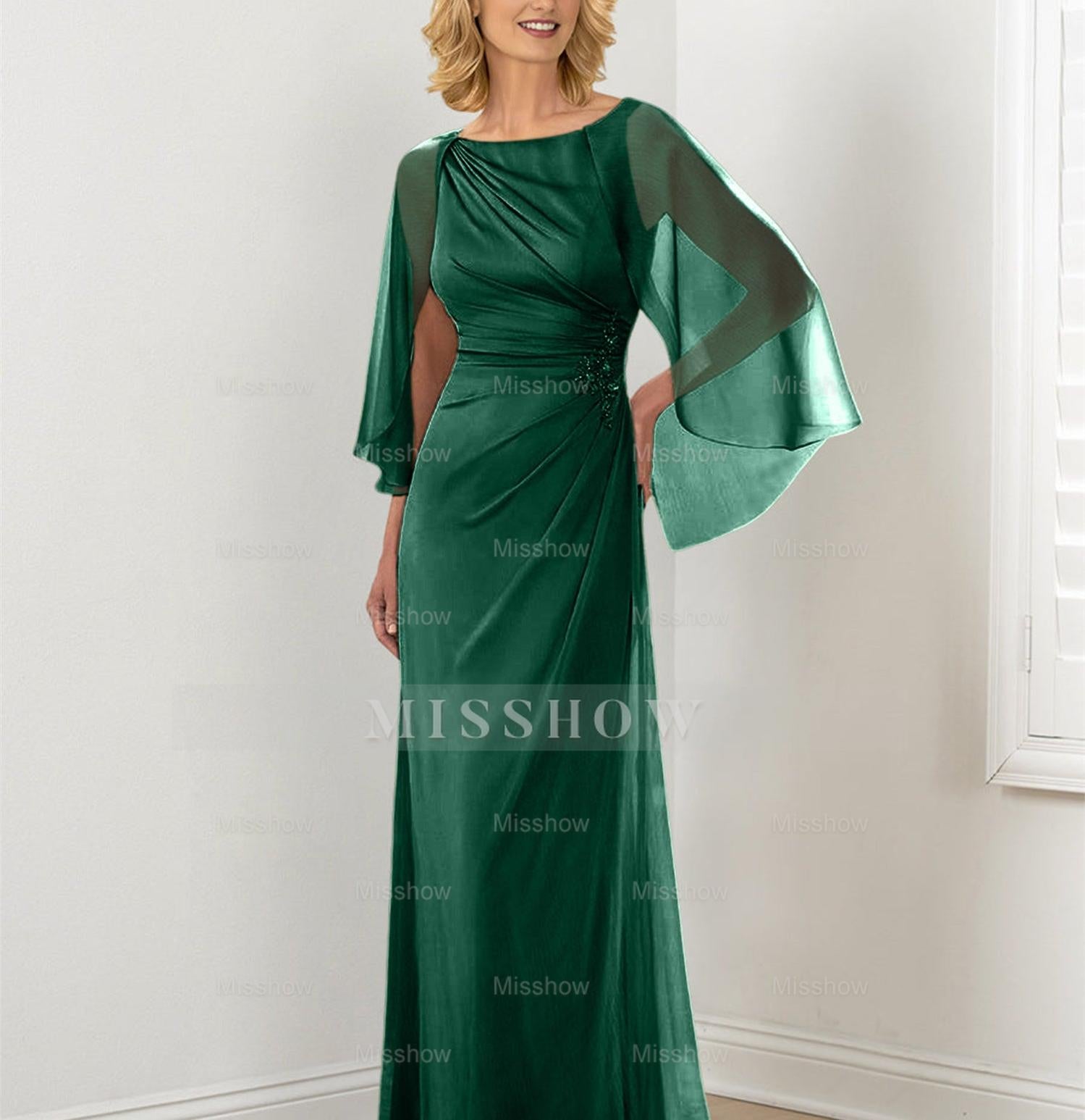 Round Neck Column/Sheath Mother of the Bride Dresses with Ruched Detail