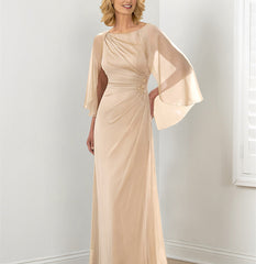 Round Neck Column/Sheath Mother of the Bride Dresses with Ruched Detail