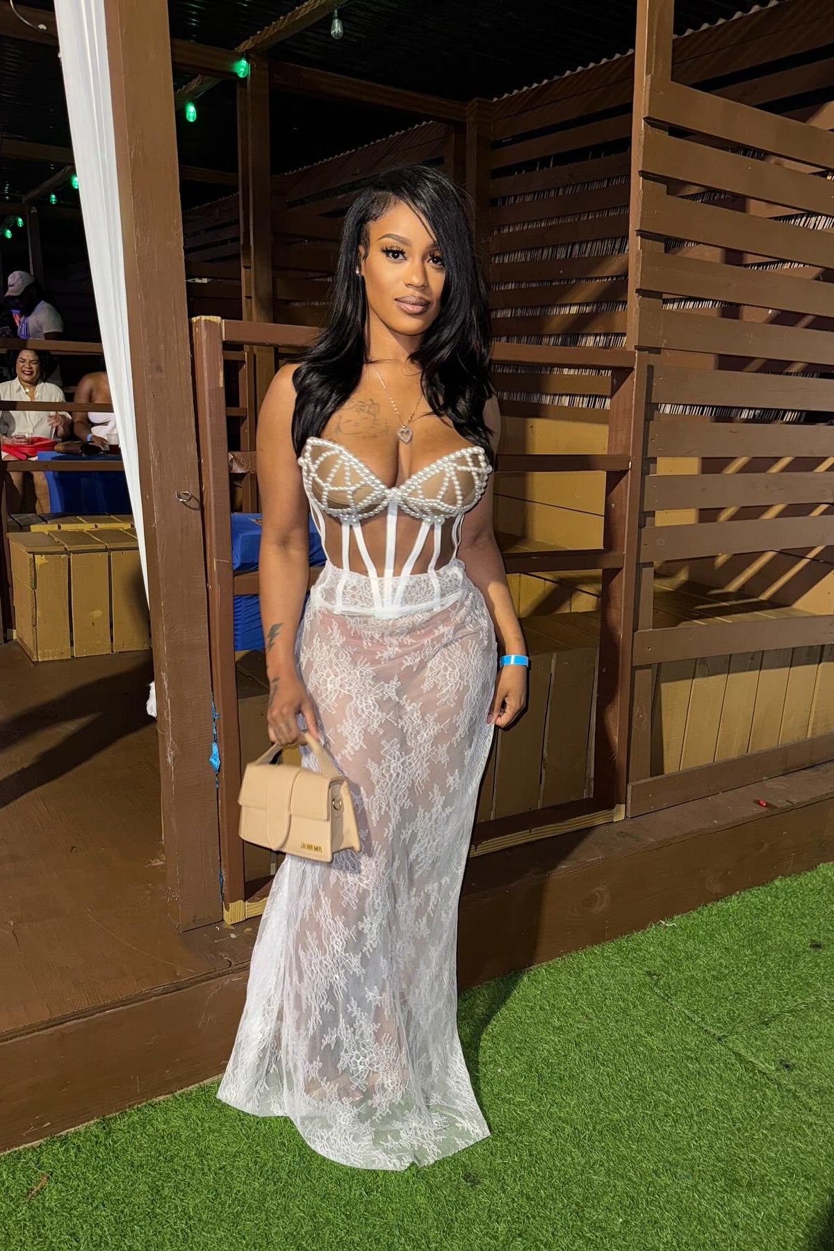 Sexy Long White Sweetheart Sleeveless Mermaid Prom Dress with Beads and Appliques