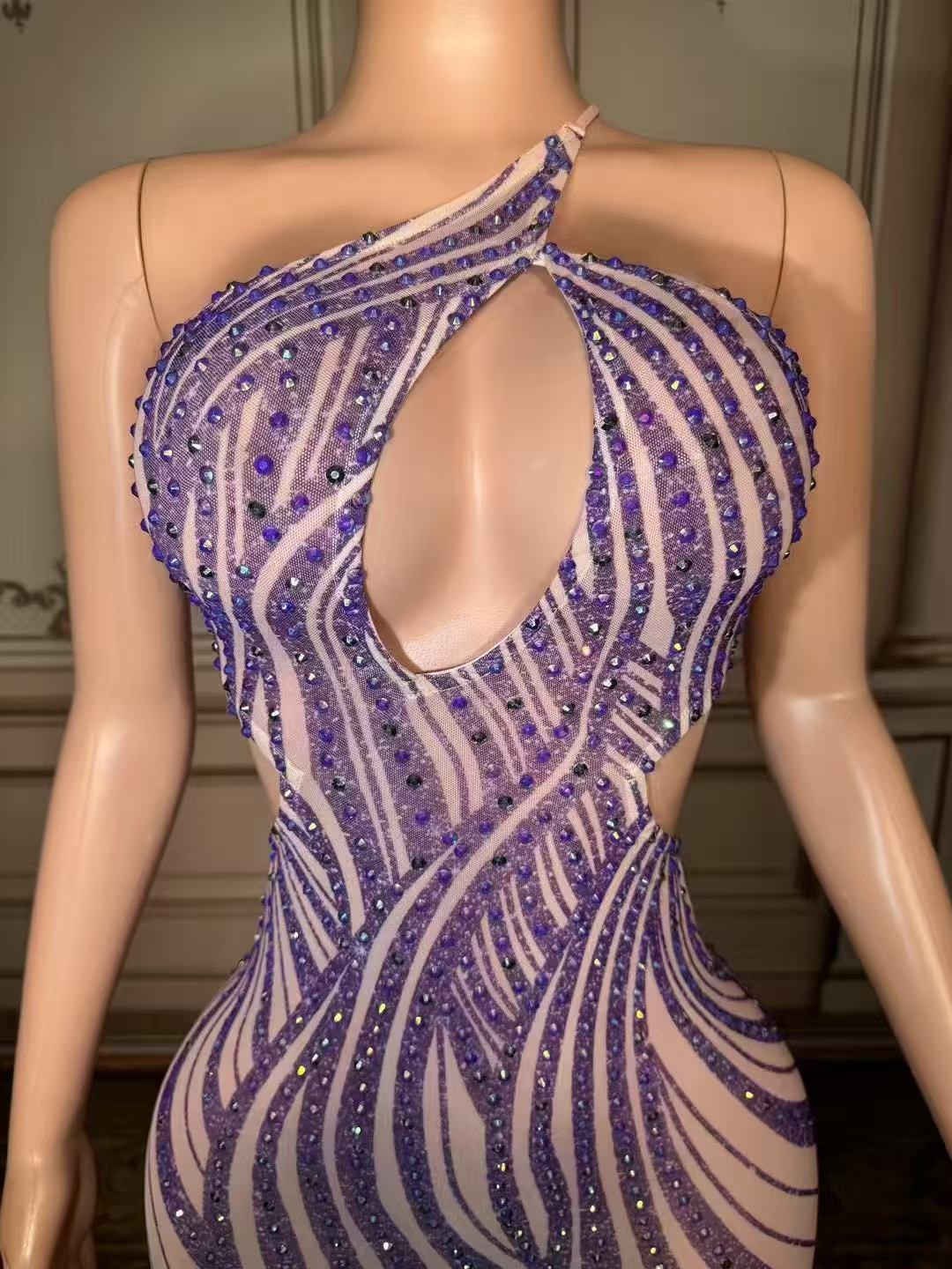 Sexy Purple One-Shoulder Beaded Sleeveless Backless Column Tulle Stripe Short Evening Dresses With Rhinestones