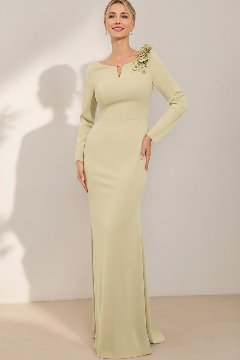 Sheath/Column Scoop Neck Mother Of The Bride & Groom Dresses with 3D Flowers