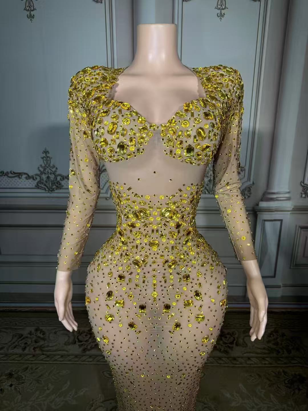 Shining Gold Sweetheart Column Beaded Long Sleeve Floor-Length Tulle Evening Dresses With Rhinestones