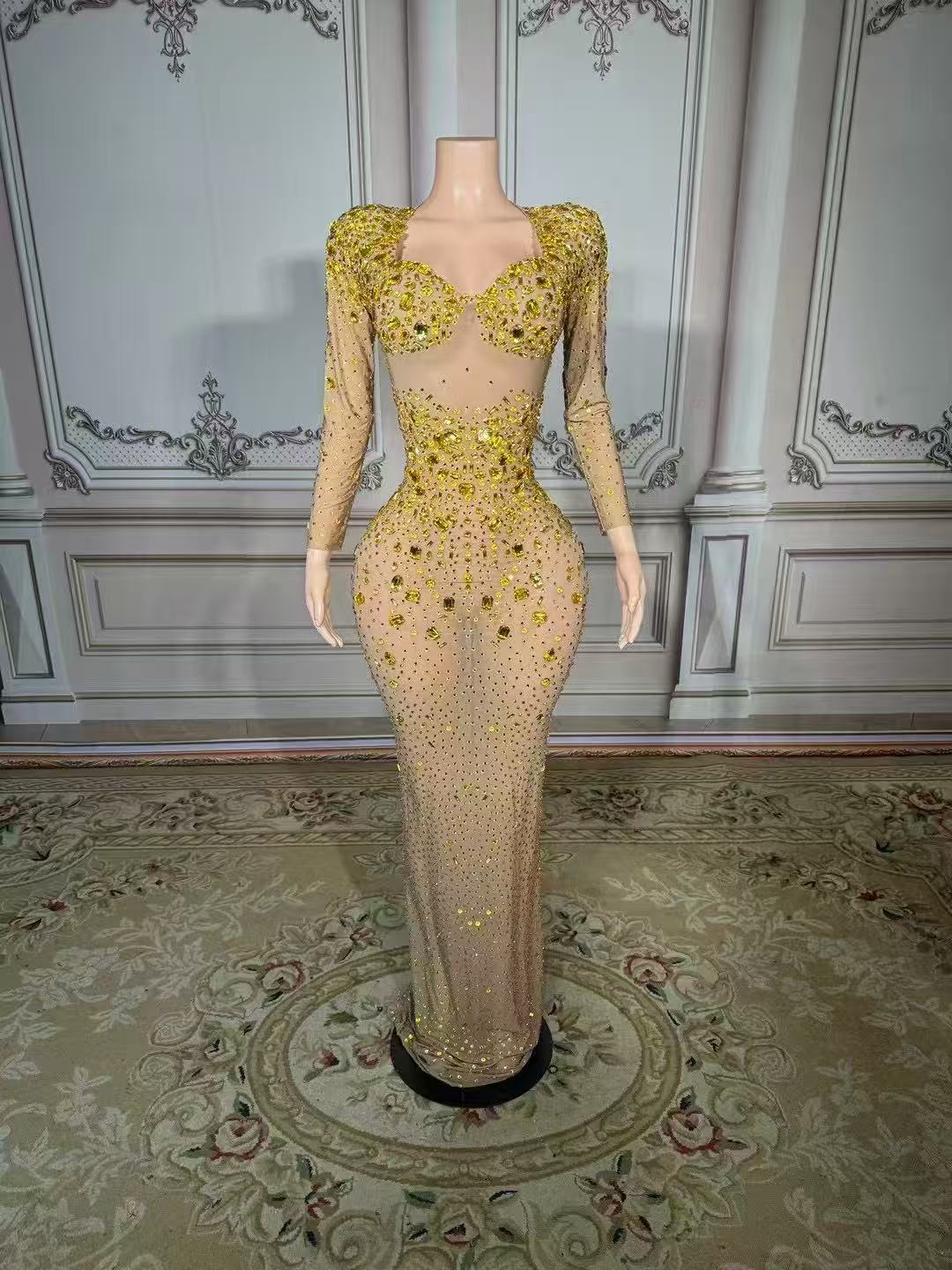 Shining Gold Sweetheart Column Beaded Long Sleeve Floor-Length Tulle Evening Dresses With Rhinestones