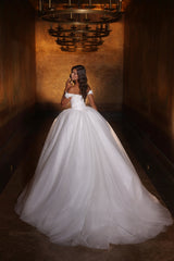 Shining White Sweetheart Off-the-shoulder Sequined Ball Gown Princess Wedding Dress With Appliques