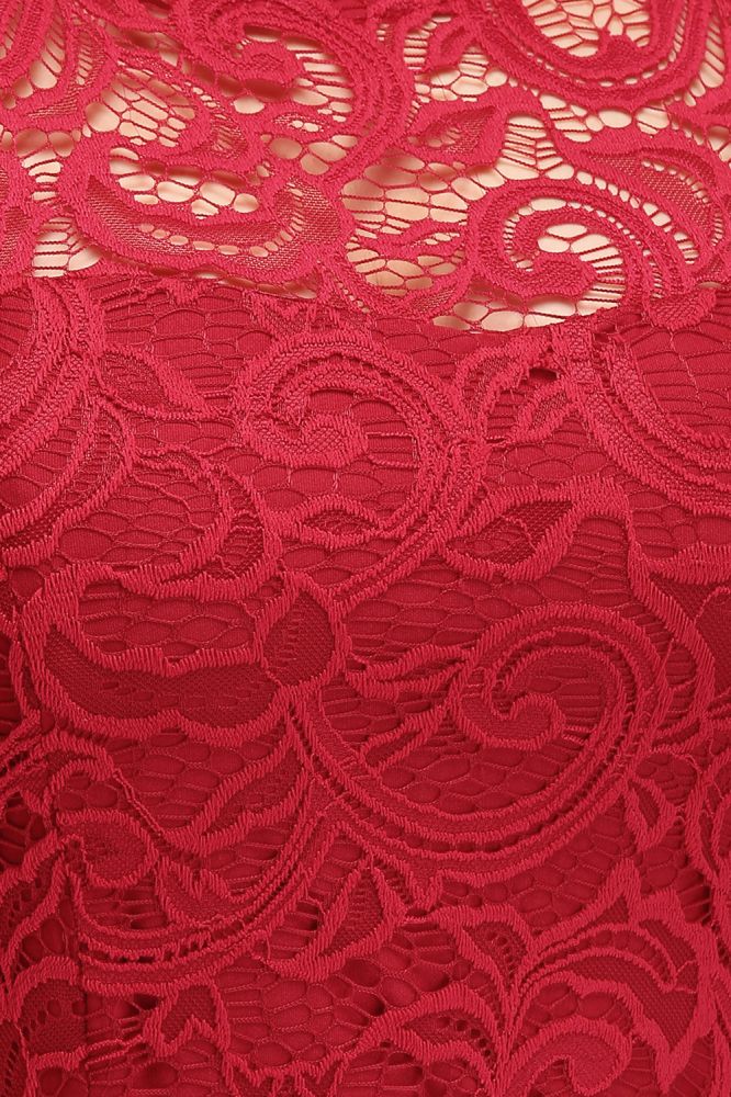 Looking for plussizedress in Lace, A-line style, and Gorgeous Lace work  MISSHOW has all covered on this elegant Short Sleeveless Mermaid Scoop Plus size Lace Cocktail Dresses.