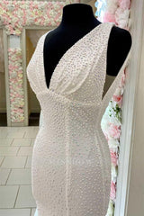 Simple Deep V-Neck Sleeveless Backless Long Mermaid Formal Dress with Appliques