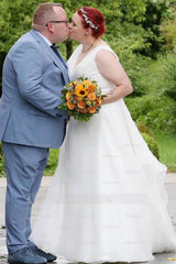 Simple White V-Neck Sleeveless A-line Wedding Dress with Rhinestones