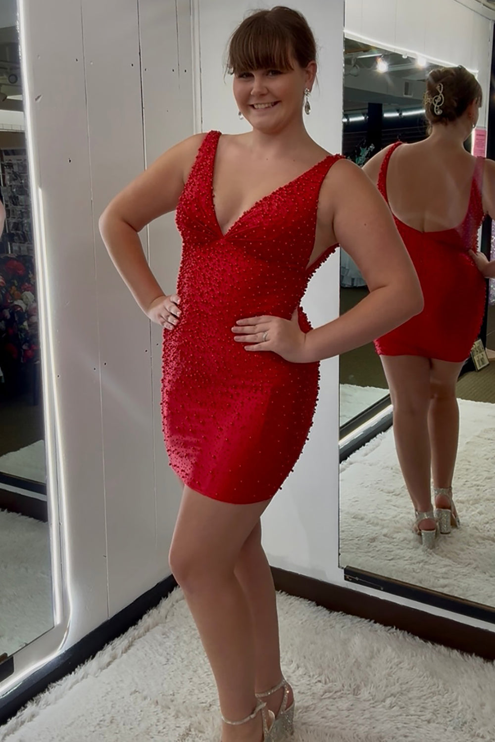 Sparkly Fuchsia Tight V Neck Short Pearls Homecoming Dress with Beading