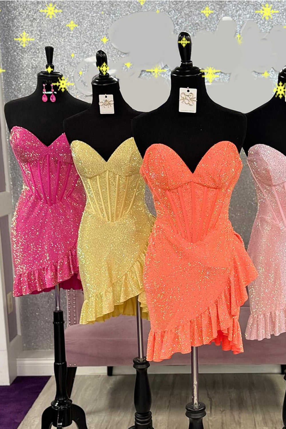 Sparkly Yellow Tight Sweetheart Short Corset Homecoming Dress with Beading