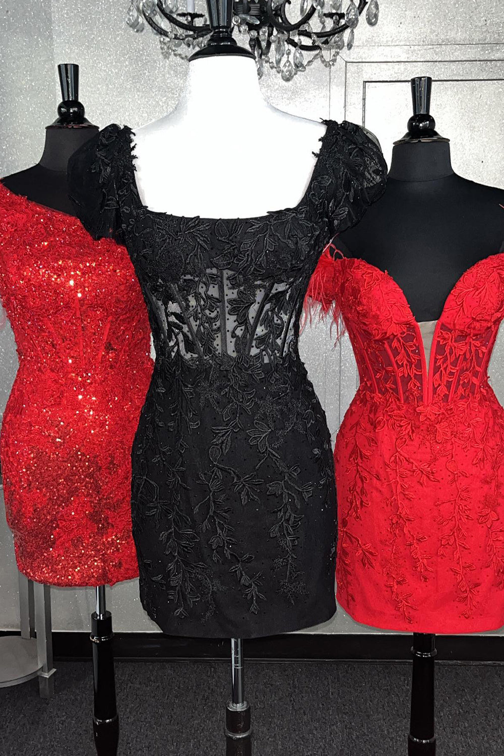 Square Neck Puff Cap Sleeve Floral Beaded Lace Applique Illusion Corset Panel V-Back Open Back Bodycon Homecoming Dress Mini
