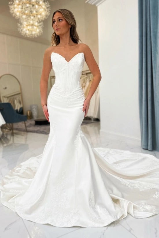 Strapless Scalloped Sweetheart Pearl Boning Corset Detachable Side Bow Overskirt Cathedral Train Fitted Mermaid Wedding Dress
