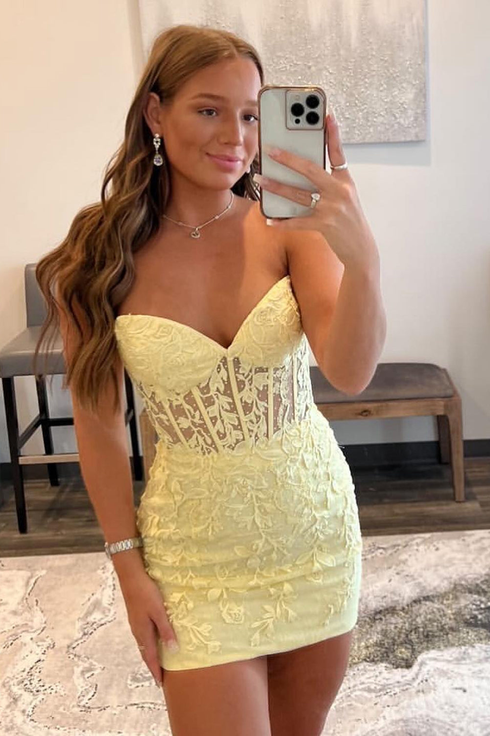 Yellow sweetheart applique bodycon homecoming dress