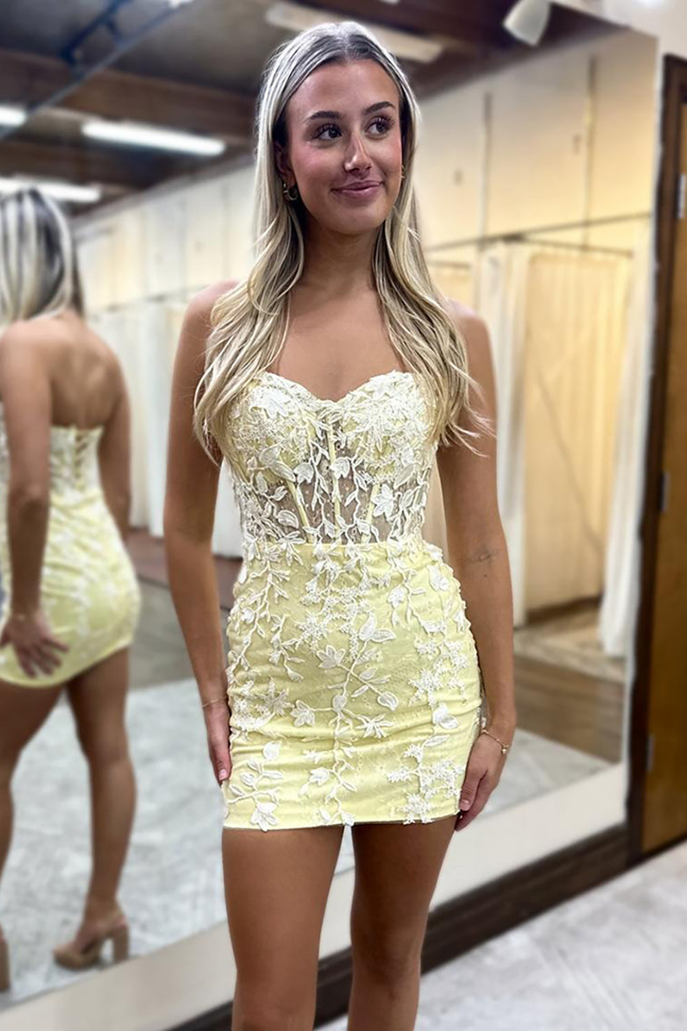 Yellow sweetheart applique bodycon homecoming dress