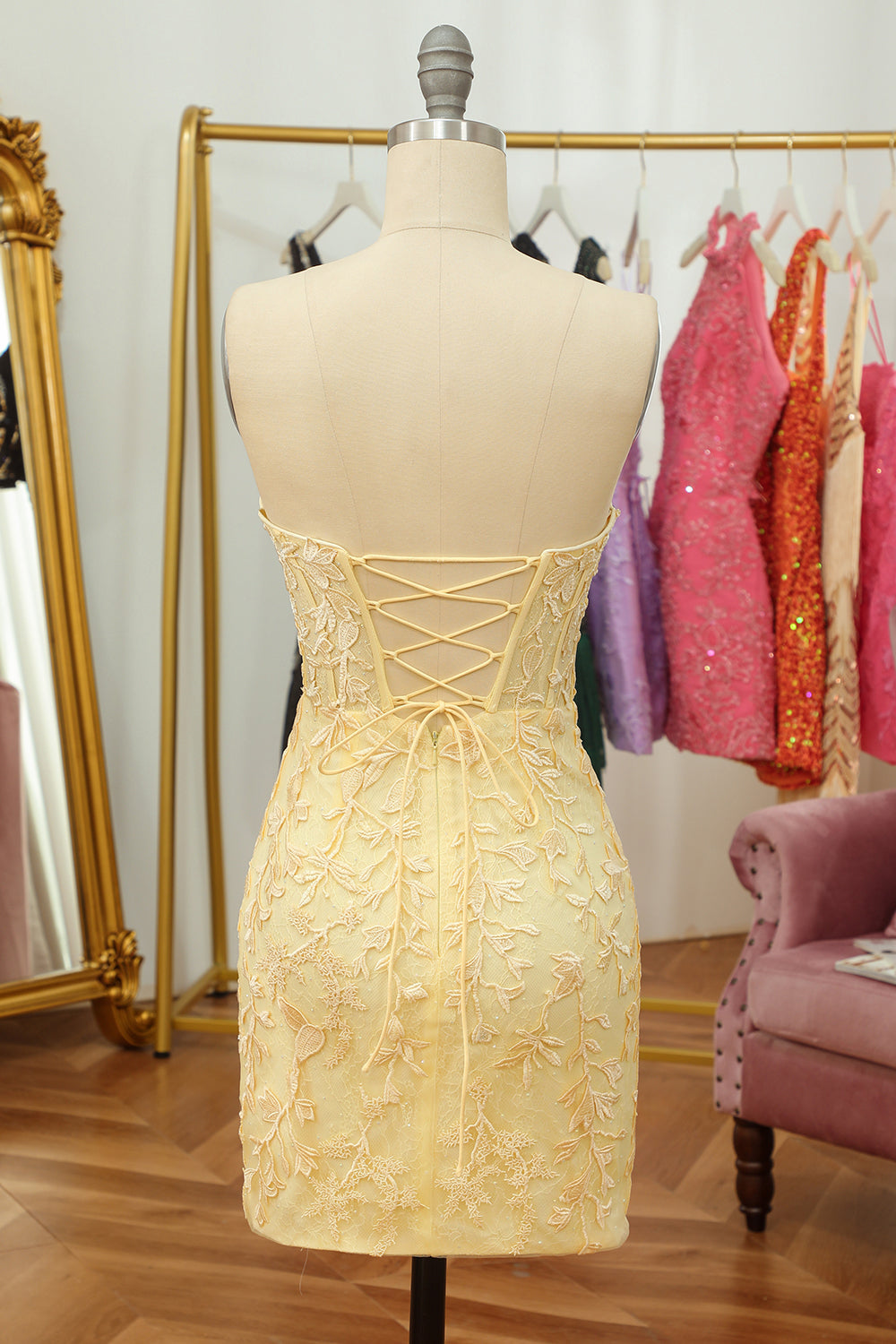 Yellow sweetheart applique bodycon homecoming dress