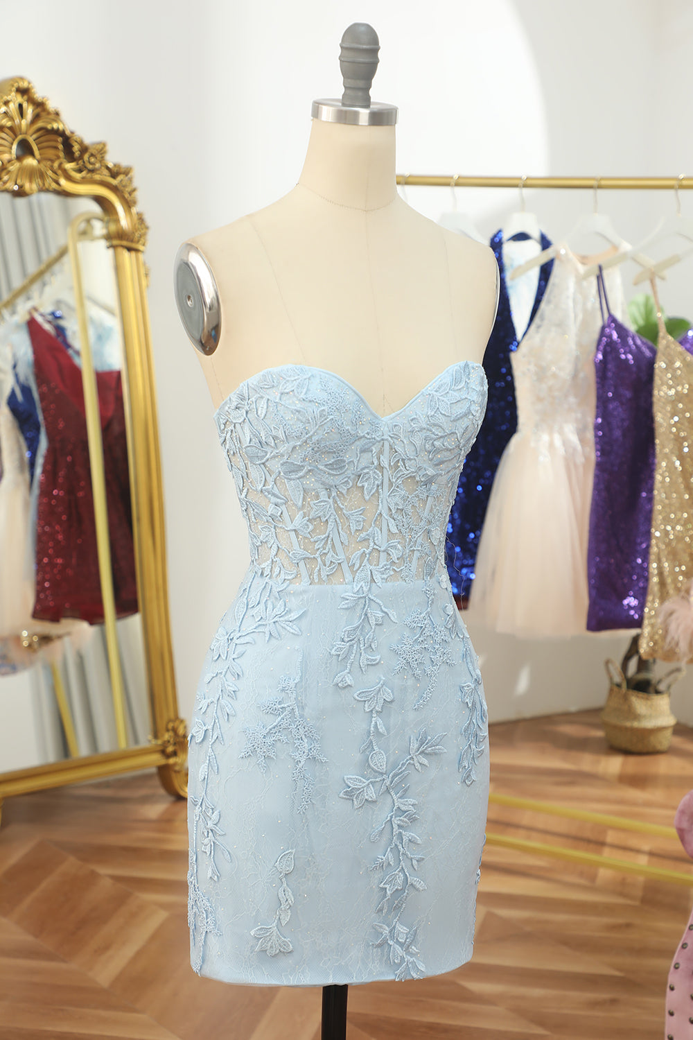 Light blue sweetheart applique bodycon homecoming dress