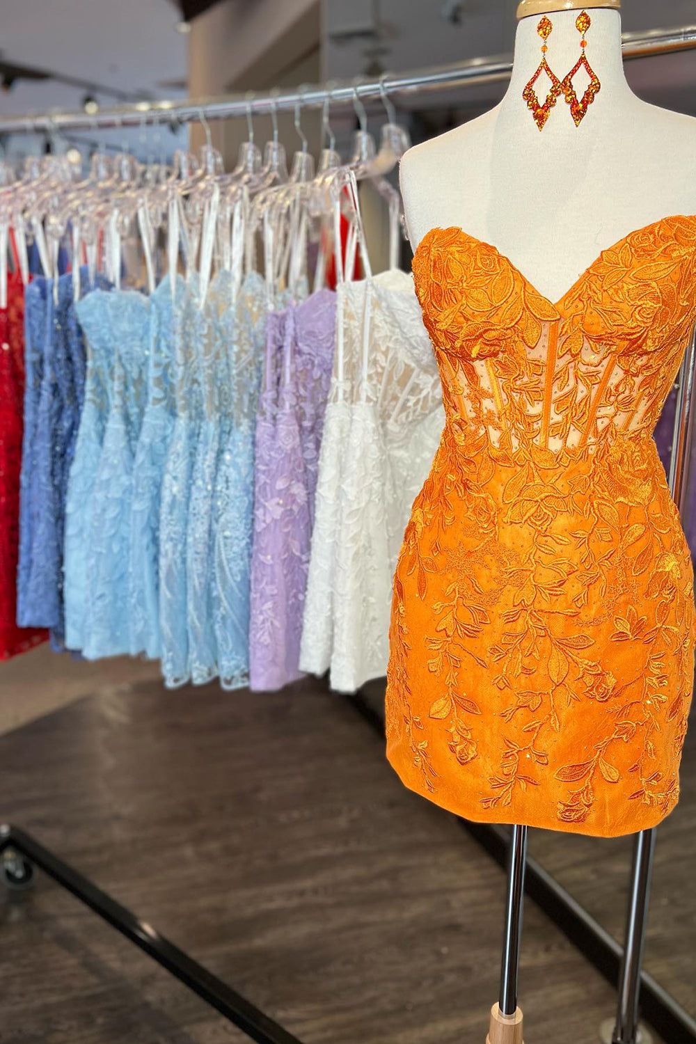 Orange sweetheart applique bodycon homecoming dress