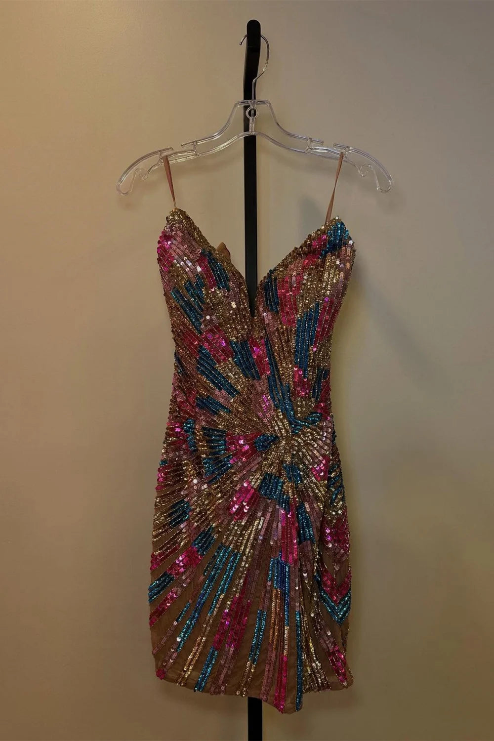 Strapless V-Neck Multicolor Sunburst Sequin Bodycon Homecoming Dress Mini