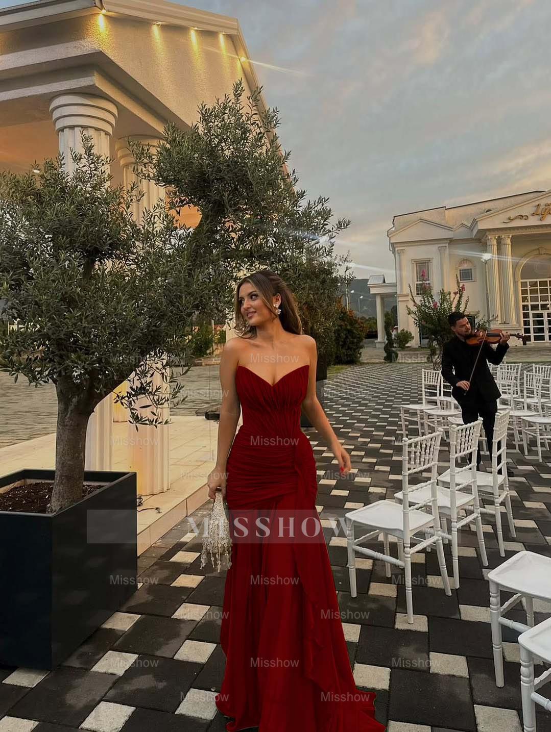 Strapless V Neck Sleeveless Long Formal Dress With Pleated Ruffle