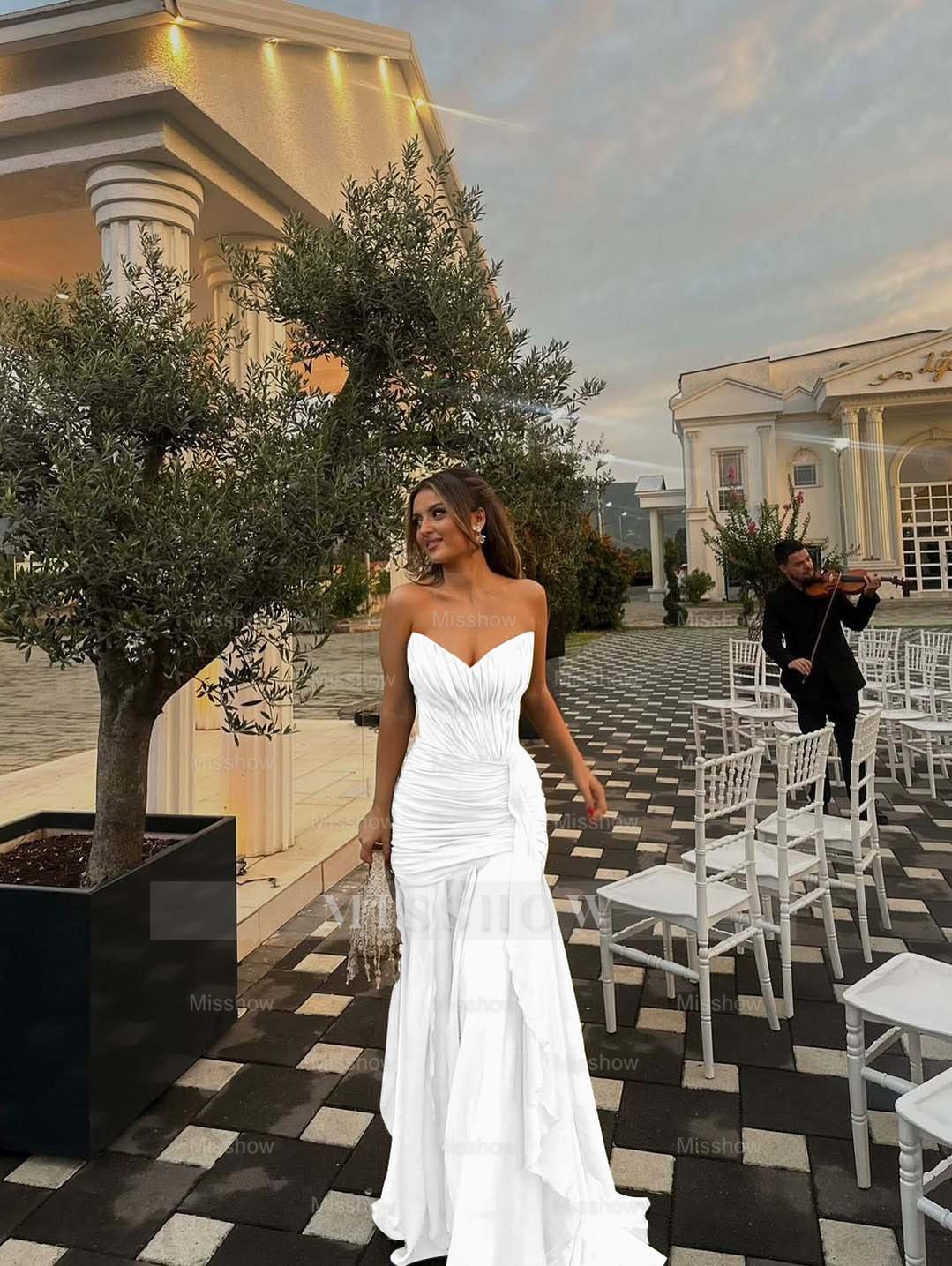 Strapless V Neck Sleeveless Long Formal Dress With Pleated Ruffle