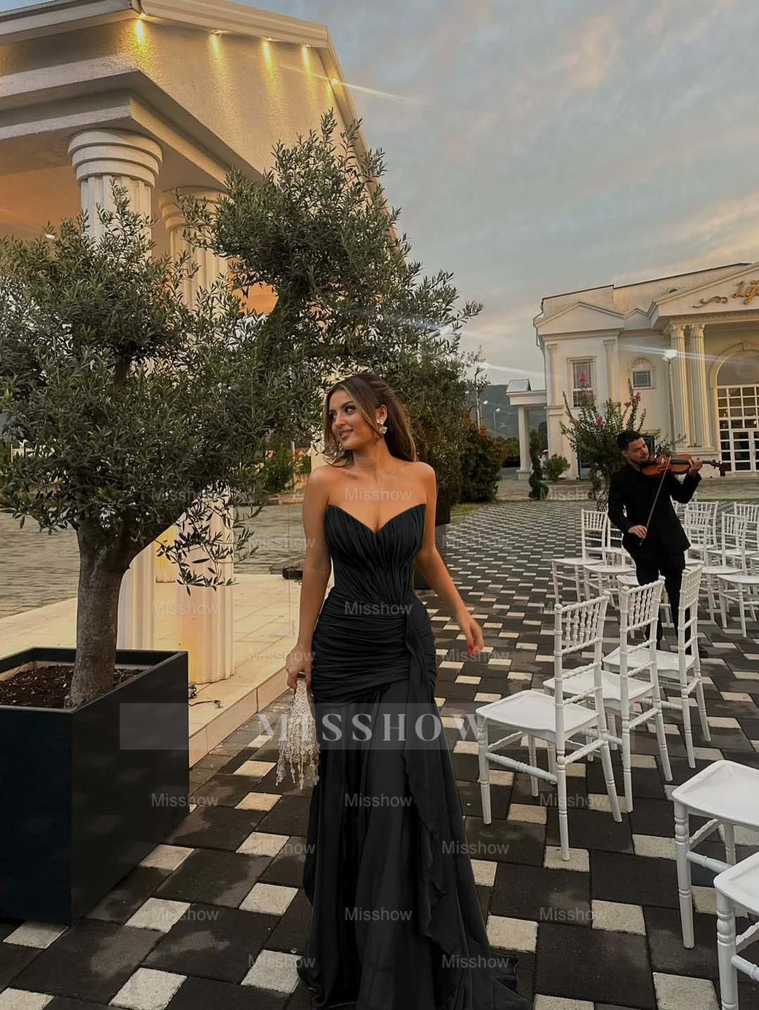 Strapless V Neck Sleeveless Long Formal Dress With Pleated Ruffle