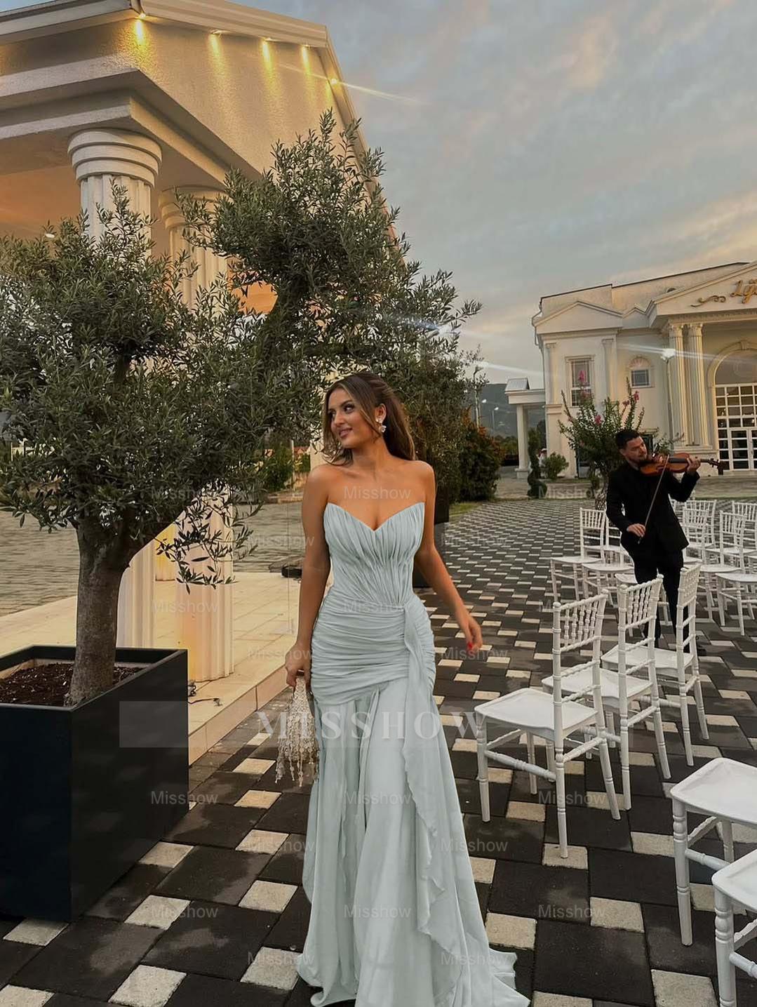 Strapless V Neck Sleeveless Long Formal Dress With Pleated Ruffle