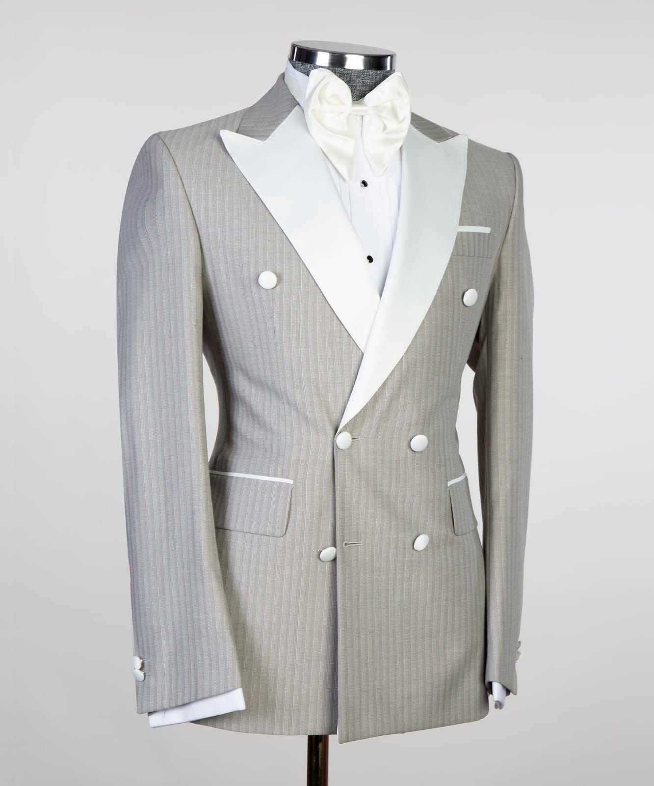 Striped Double-Breasted Peaked Lapel Business Men’s Suit