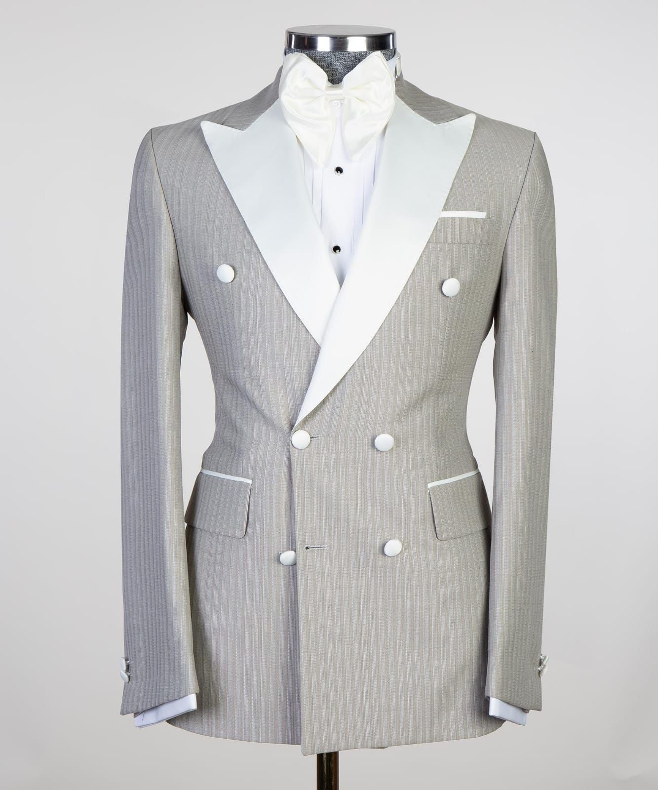 Striped Double-Breasted Peaked Lapel Business Men’s Suit