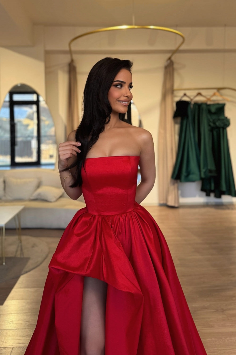 Stunning Red Strapless A-Line Sleeveless Split Front Ball Gown Chapel Train Satin Evening Dresses
