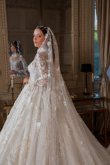 Stunning White High-Neck Ball Gown Beaded Long Sleeves Cathedral Train Lace Wedding Dresses With Appliques