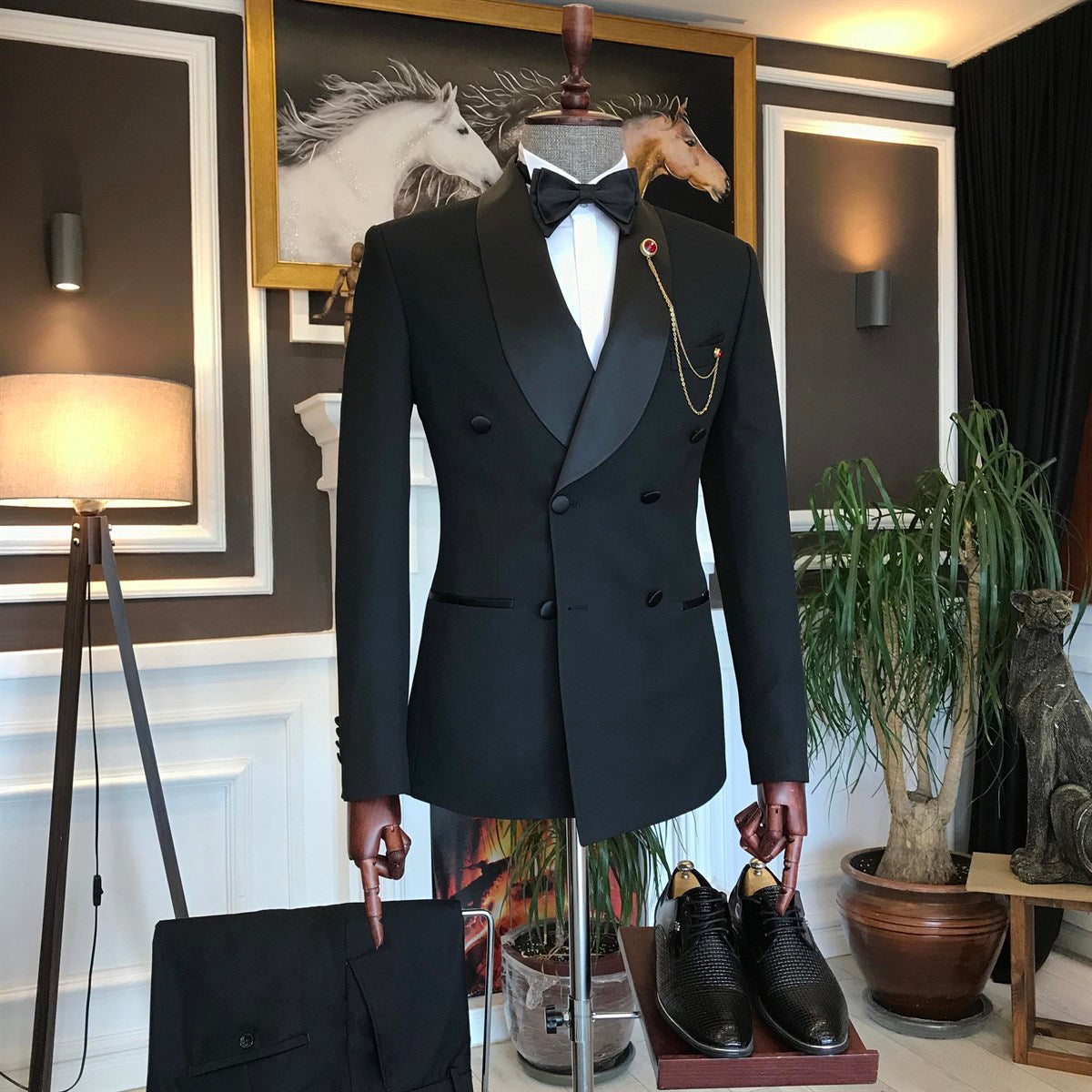 Stylish Black Double-Breasted Slim Fit Tailored Men’s Suit with Shawl Lapel