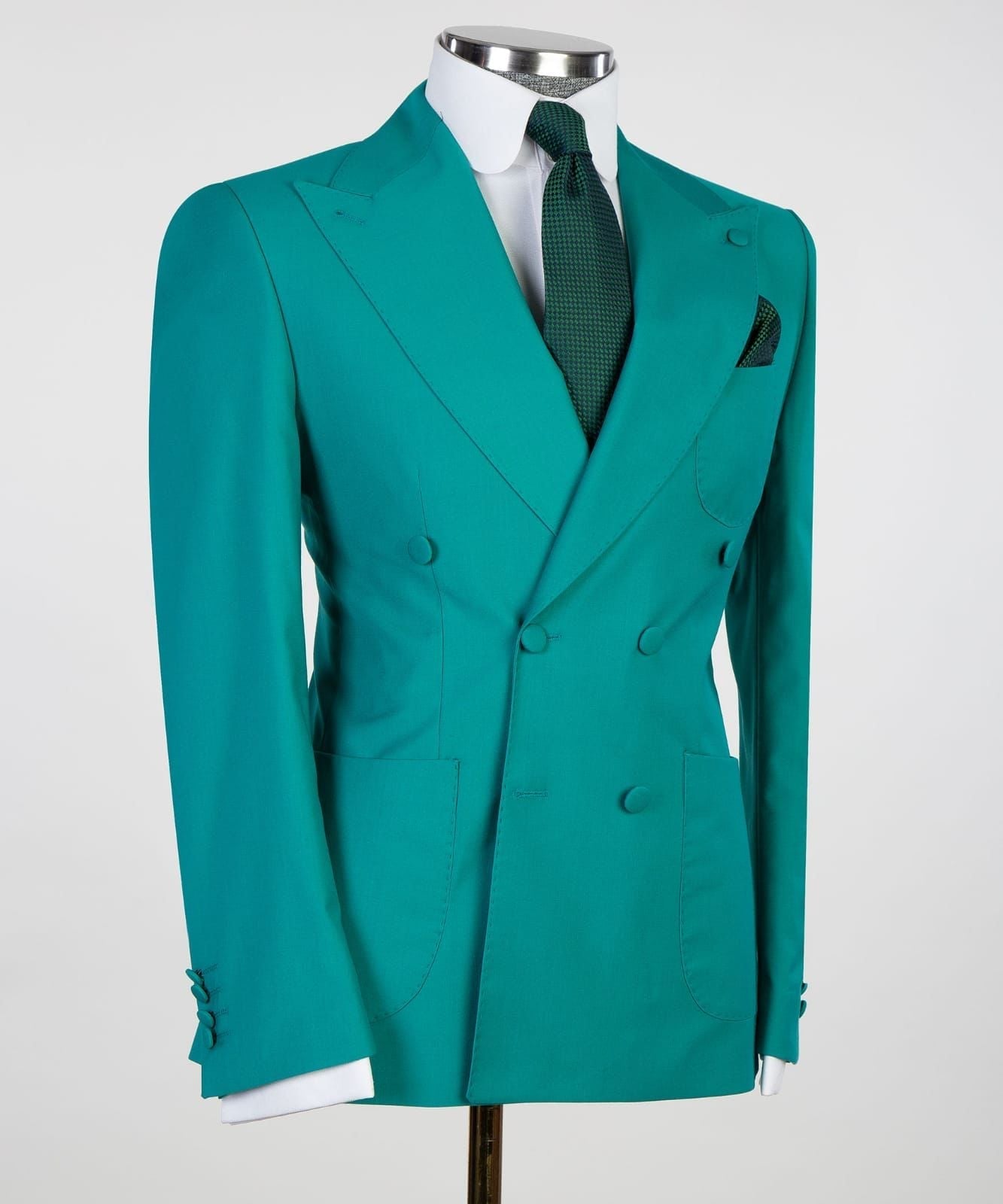 Stylish Green Slim Fit Double Breasted Peak Lapel Two-Piece Prom Suits