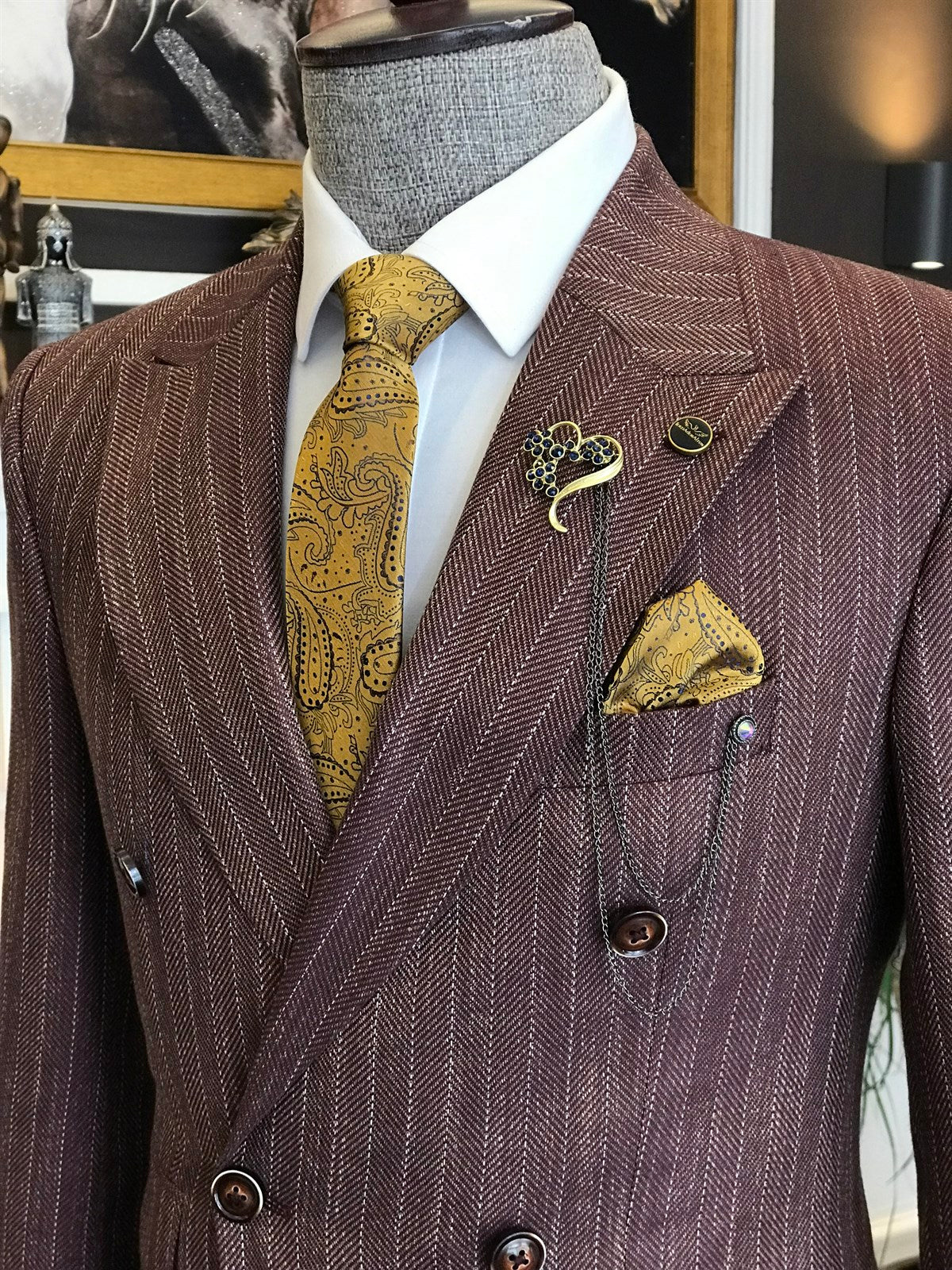 Stylish Striped Double-Breasted Peaked Lapel Business Men’s Suits