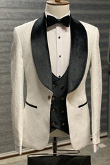 Stylish White Shawl Collar Three-Piece Jacquard Wedding Attire