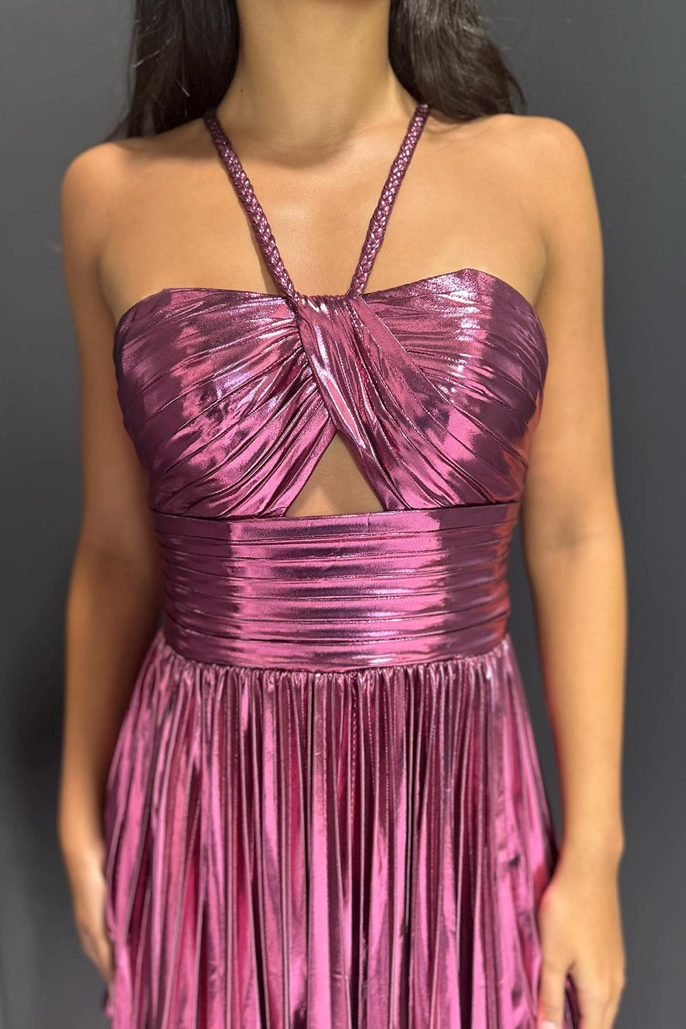 Sweetheart Chest Cutout Spaghetti Straps Metallic Pleated Ruched Waist Open Back A-Line Homecoming Dress Mini