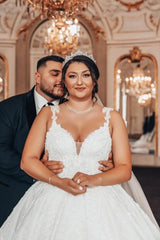 Sweetheart Luxury Ball Gown Stain Wedding Dress with Appliques