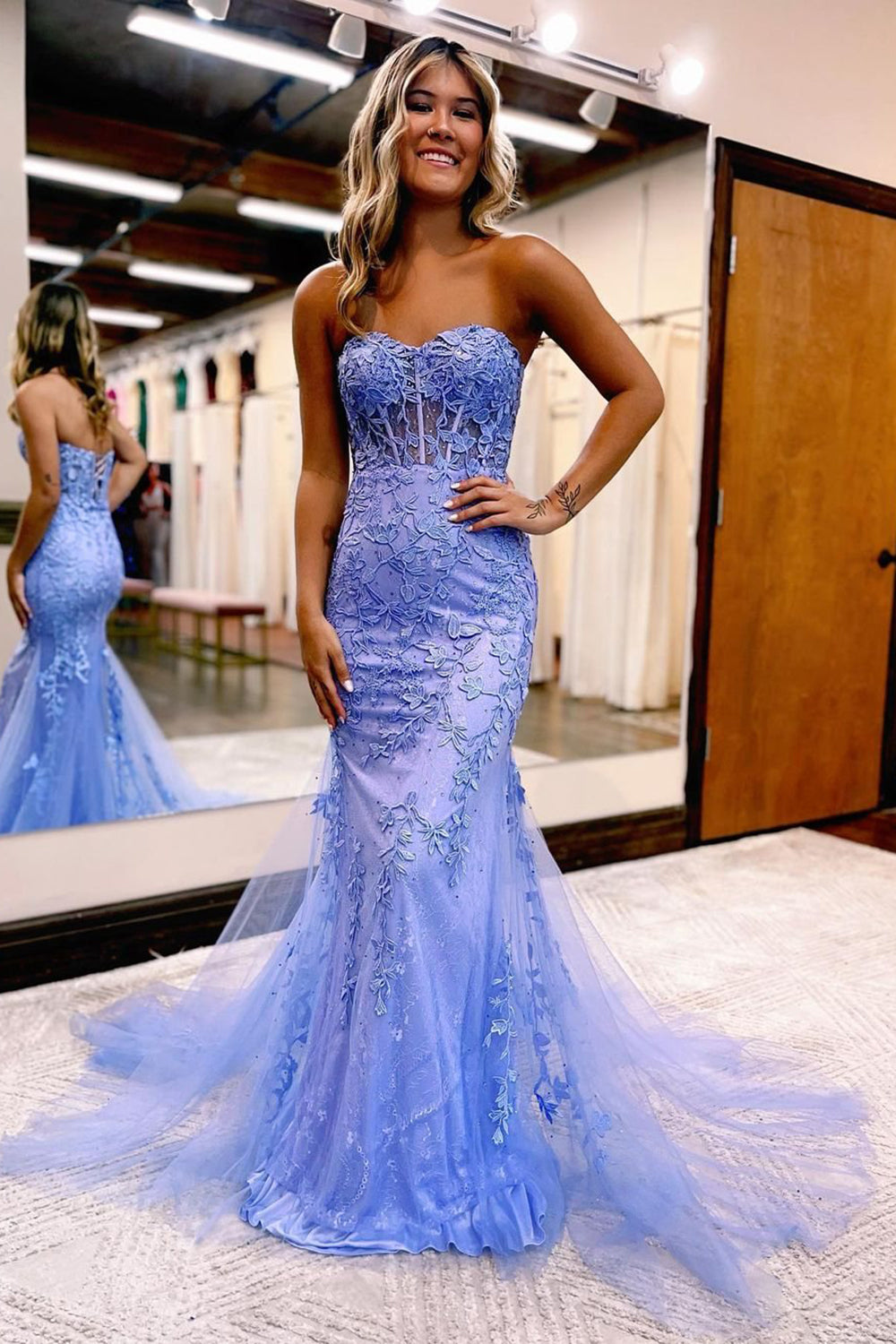 Sweetheart Neck Mermaid Prom Dress in Sky Blue with Appliques Sweetheart Neck Mermaid Prom Dress in Sky Blue with Appliques