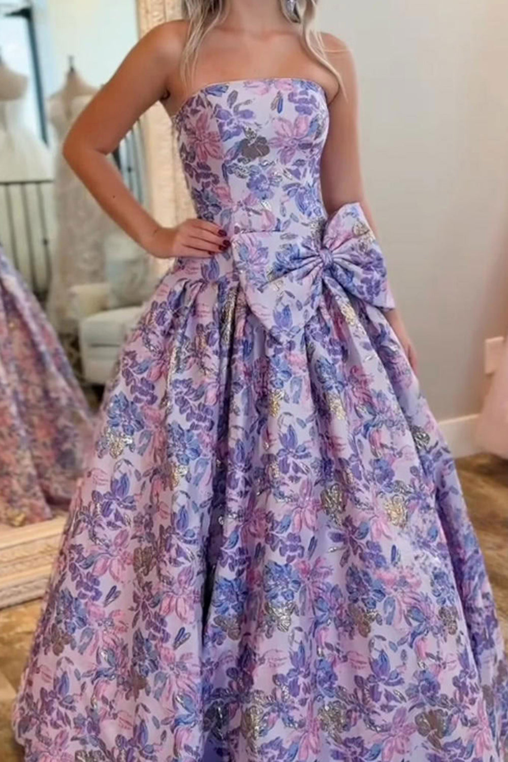 Sweetheart Sleeveless 3D Floral Bow Satin A-Line Prom Dress Floor Length
