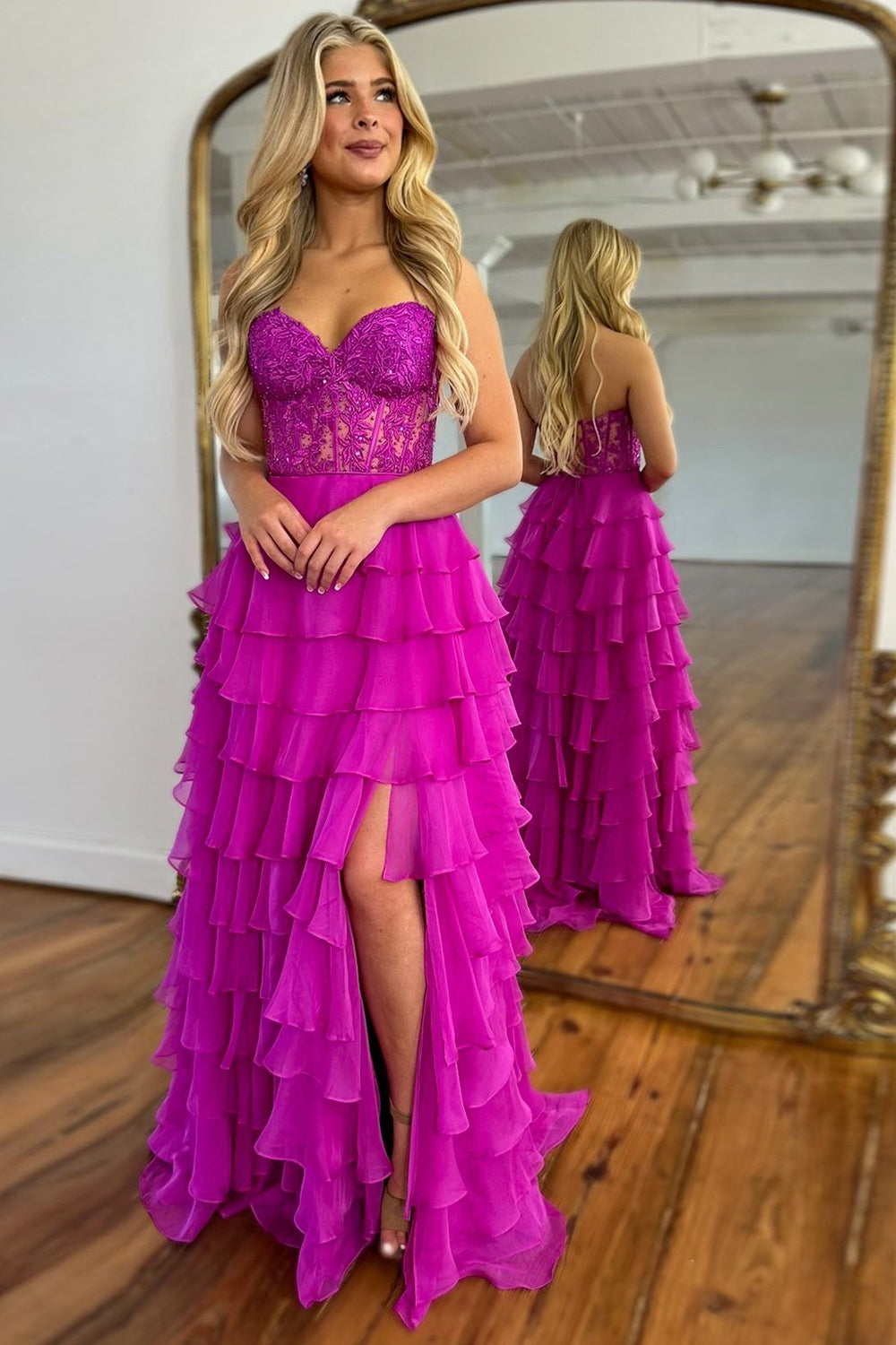 Sweetheart Sleeveless Applique Tiered Ruffle Chiffon A-Line Prom Dress Side Slit Lace-Up Back Floor Length