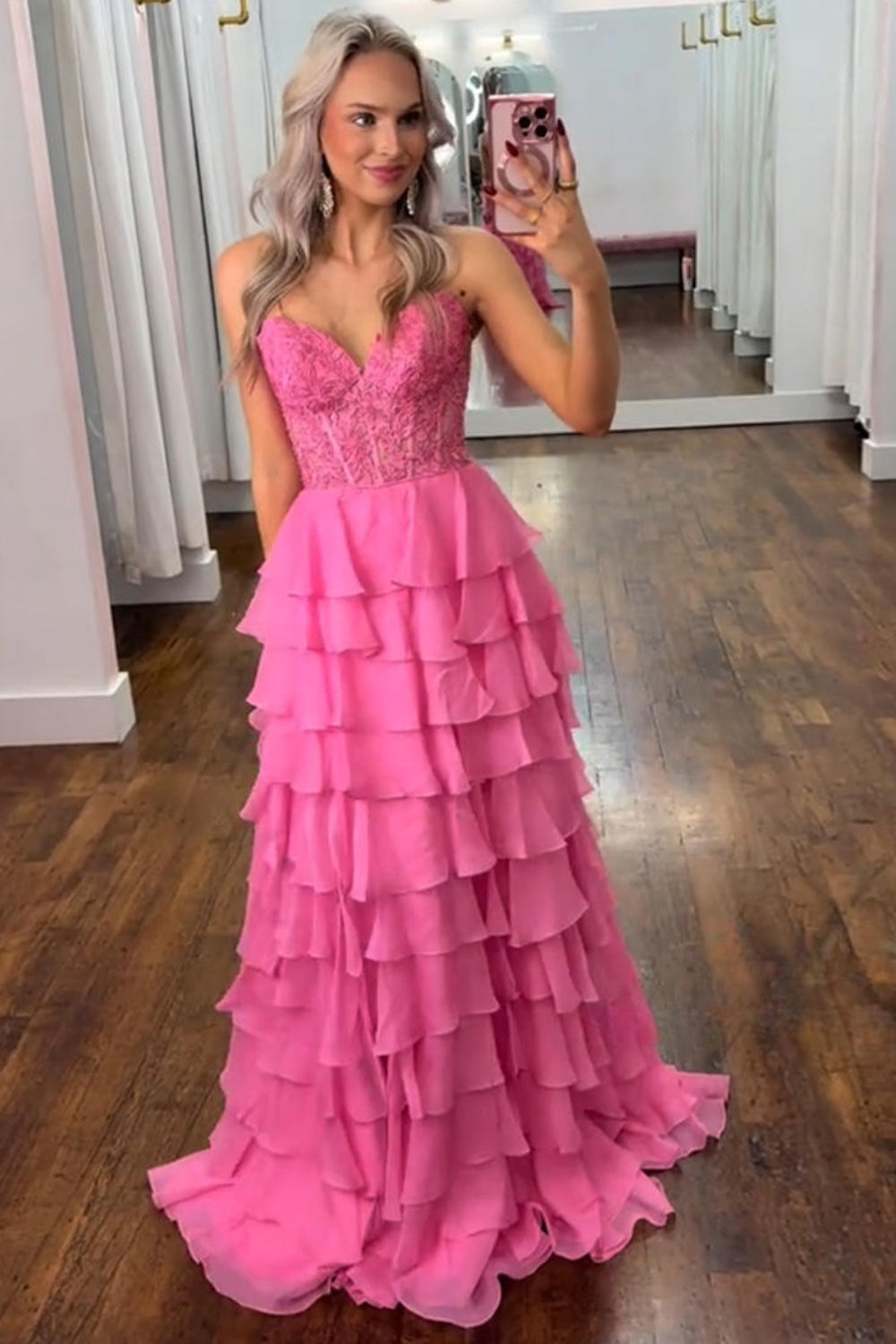 Sweetheart Sleeveless Applique Tiered Ruffle Chiffon A-Line Prom Dress Side Slit Lace-Up Back Floor Length