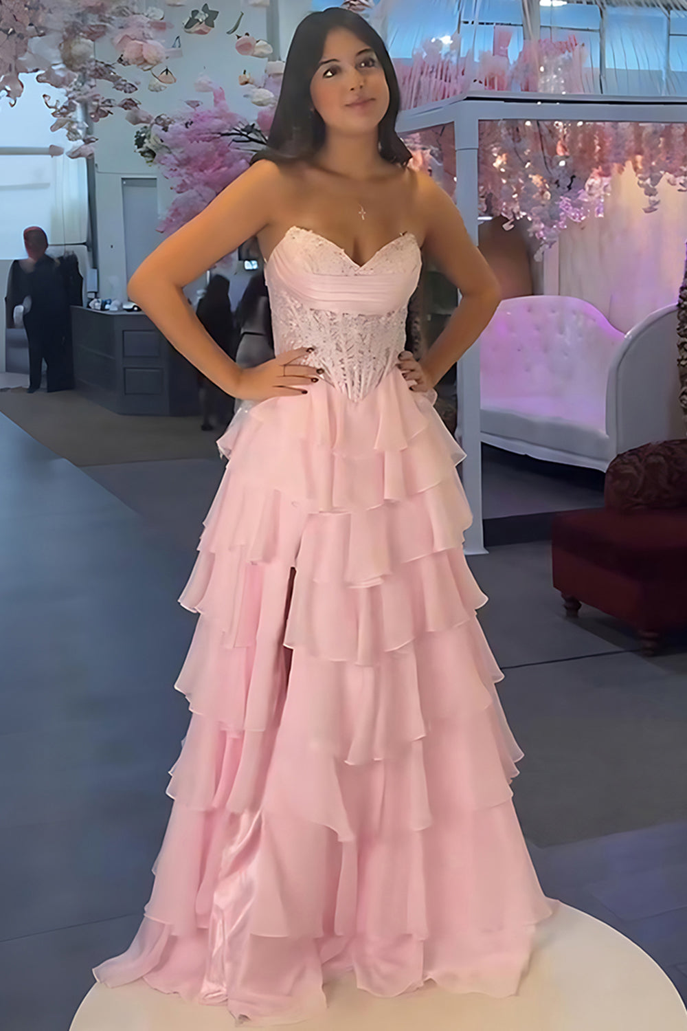 Sweetheart Sleeveless Lace Tiered Ruffle Chiffon A-Line Prom Dress Floor Length