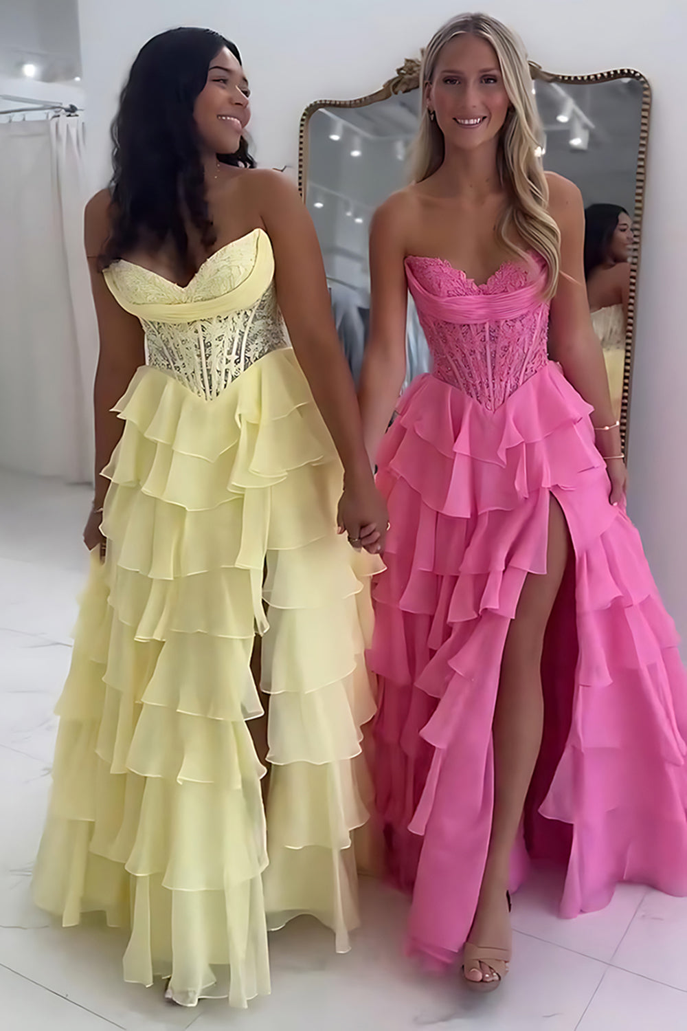 Sweetheart Sleeveless Lace Tiered Ruffle Chiffon A-Line Prom Dress Floor Length
