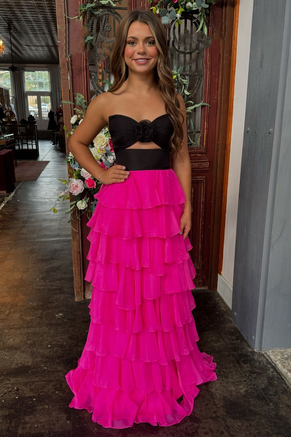 Sweetheart Sleeveless Tiered Ruffle Chiffon A-Line Prom Dress Side Slit Floor Length