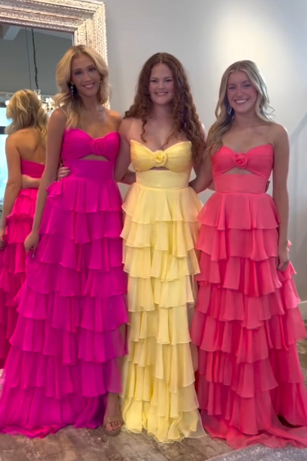 Sweetheart Sleeveless Tiered Ruffle Chiffon A-Line Prom Dress Side Slit Floor Length