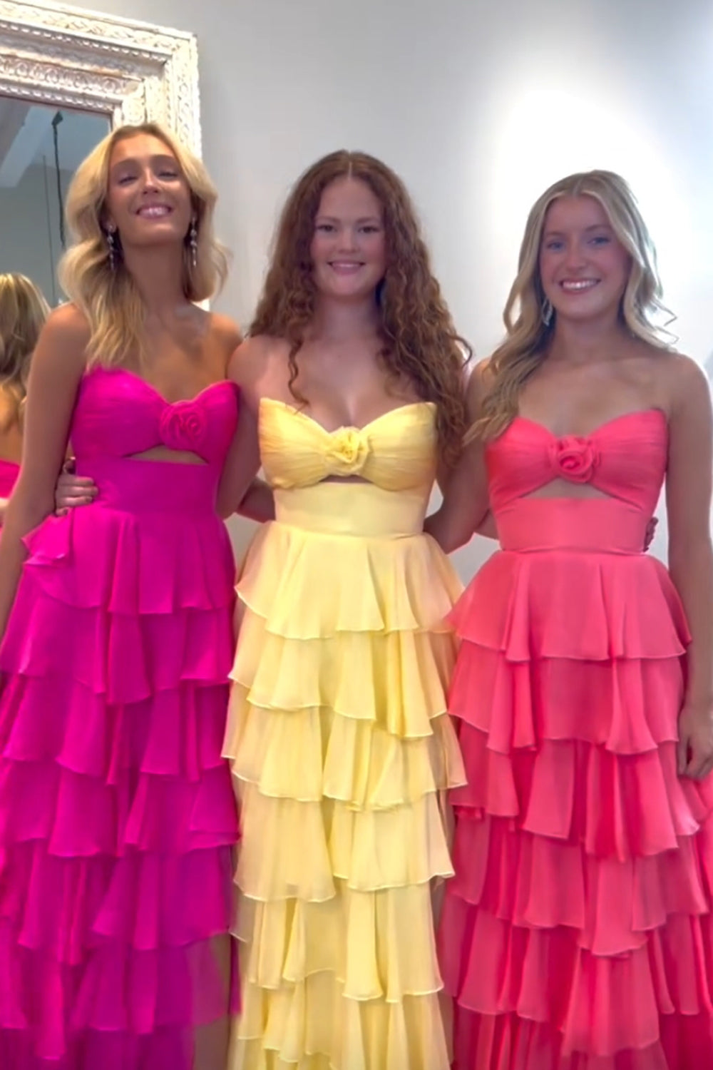 Sweetheart Sleeveless Tiered Ruffle Chiffon A-Line Prom Dress Side Slit Floor Length