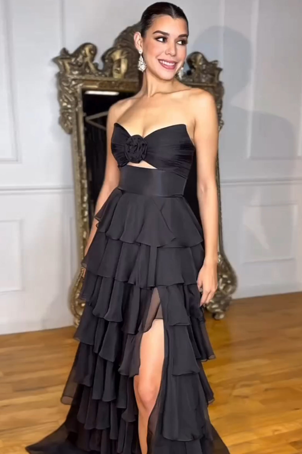 Sweetheart Sleeveless Tiered Ruffle Chiffon A-Line Prom Dress Side Slit Floor Length