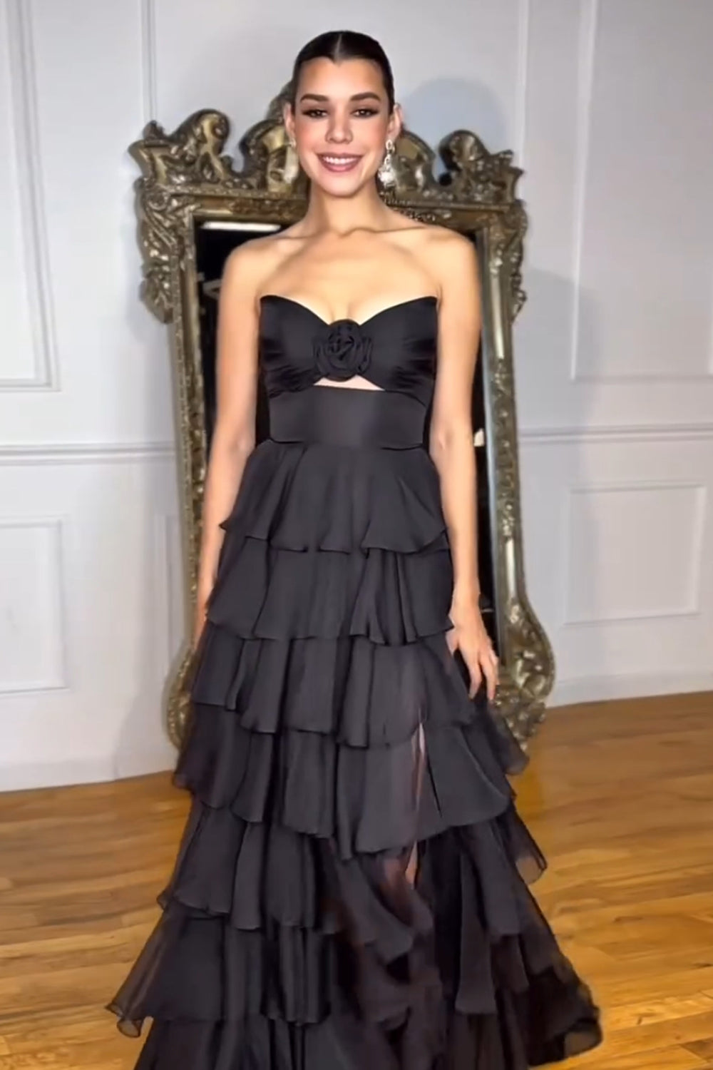 Sweetheart Sleeveless Tiered Ruffle Chiffon A-Line Prom Dress Side Slit Floor Length