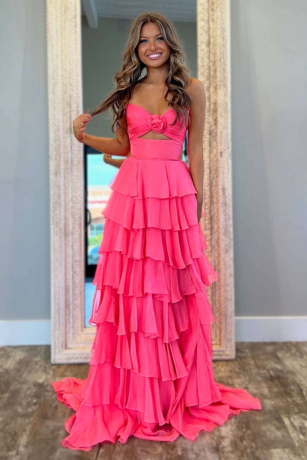 Sweetheart Sleeveless Tiered Ruffle Chiffon A-Line Prom Dress Side Slit Floor Length