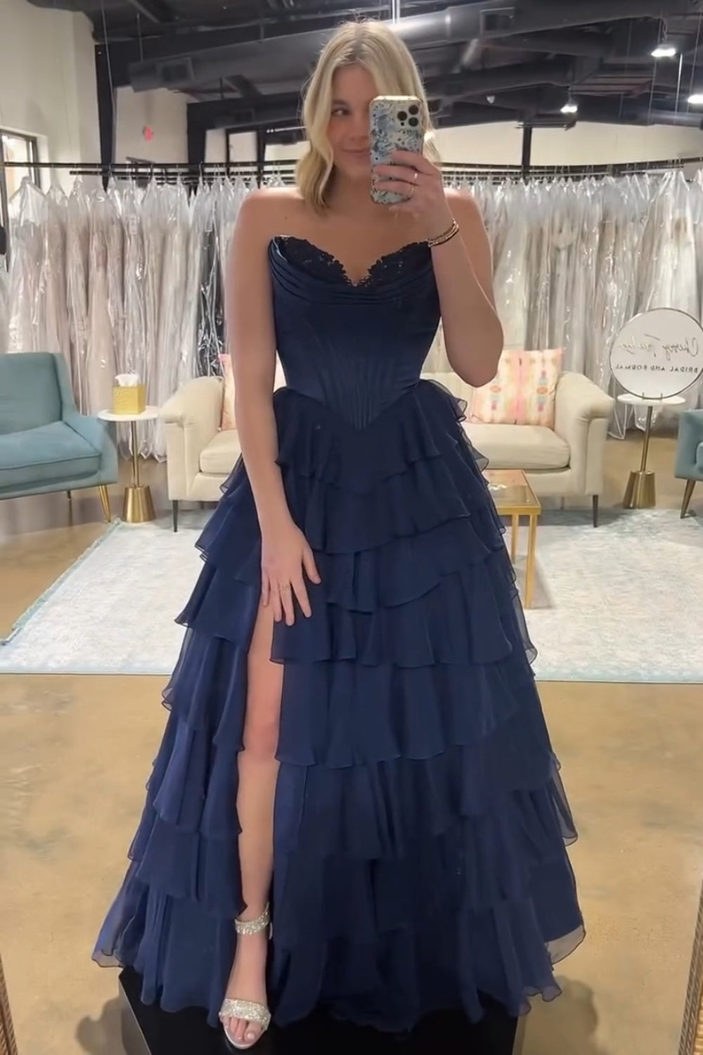 Sweetheart Sleeveless Tiered Ruffle Chiffon A-Line Prom Dress Side Slit Lace-Up Back Floor Length